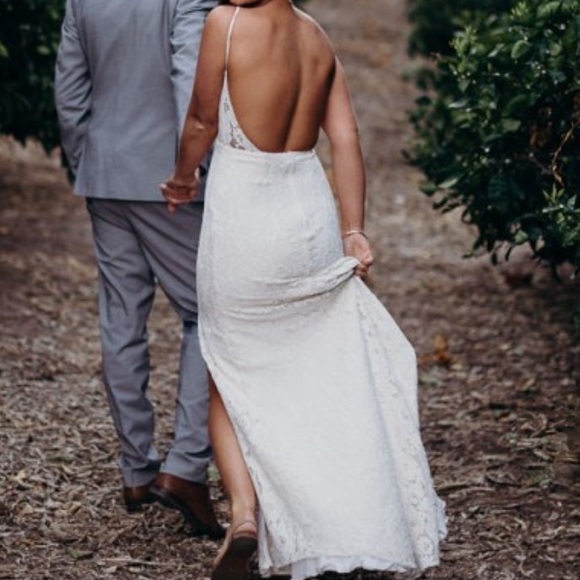 Marin in Lace Sarah Seven - Picture 2 of 3